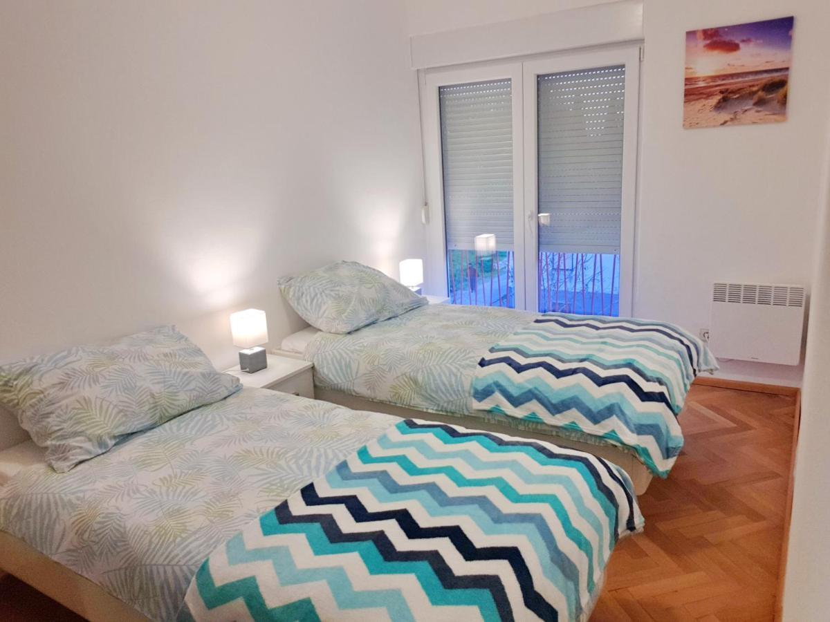 Apartman Monte Rizzi Lägenhet Pula Exteriör bild