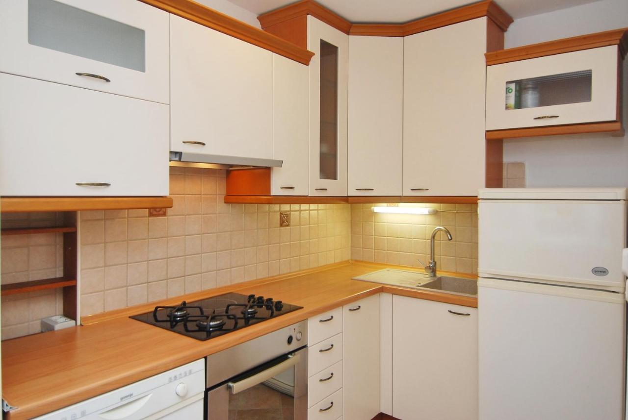 Apartman Monte Rizzi Lägenhet Pula Exteriör bild